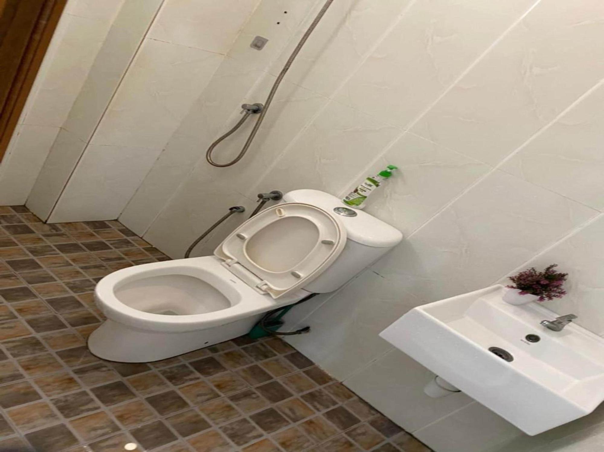 Oyo 91086 Bayu Service Apartment クア エクステリア 写真