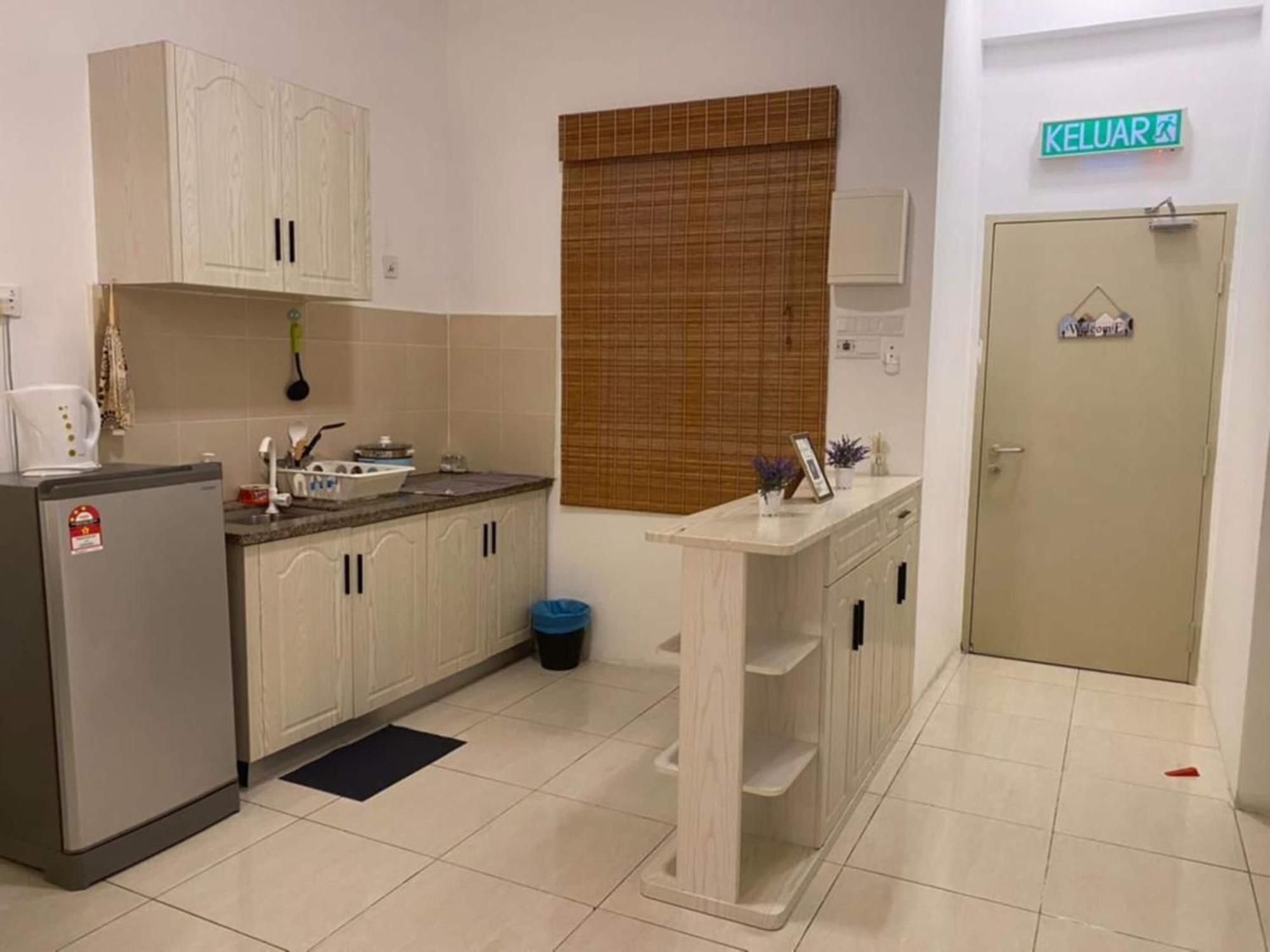 Oyo 91086 Bayu Service Apartment クア エクステリア 写真